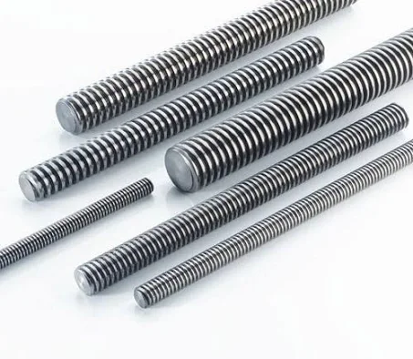 Fuso Trapezoidal 18mm passo 4 em aço 1045...